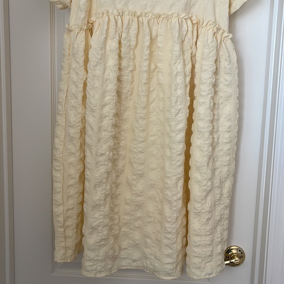 Pieces Mariah puff sleeve smock dress in yellow size Medium. - Picture 8 of 10